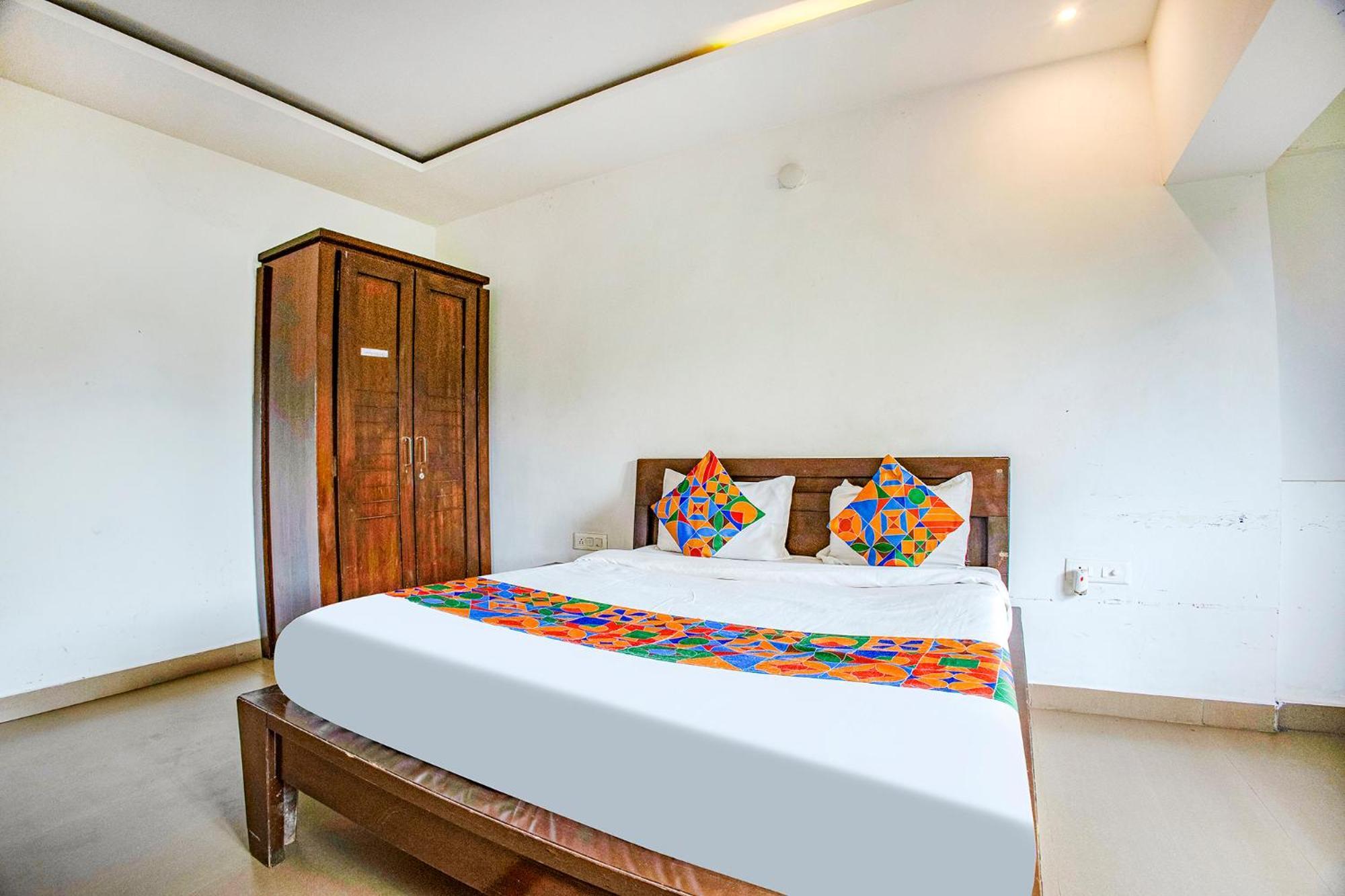 Fabhotel Comfort Stays - Nr Miramar Beach باناجي المظهر الخارجي الصورة