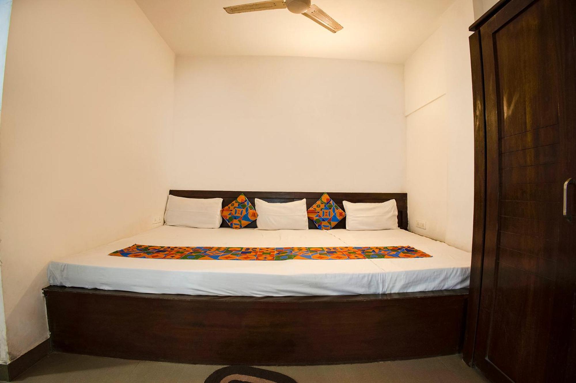 Fabhotel Comfort Stays - Nr Miramar Beach باناجي المظهر الخارجي الصورة
